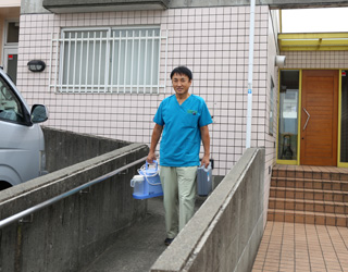 訪問歯科　徳島市　高齢者の歯の治療